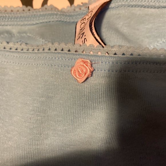 Victoria’s Secret Women’s Panties Thong - Picture 2 of 10